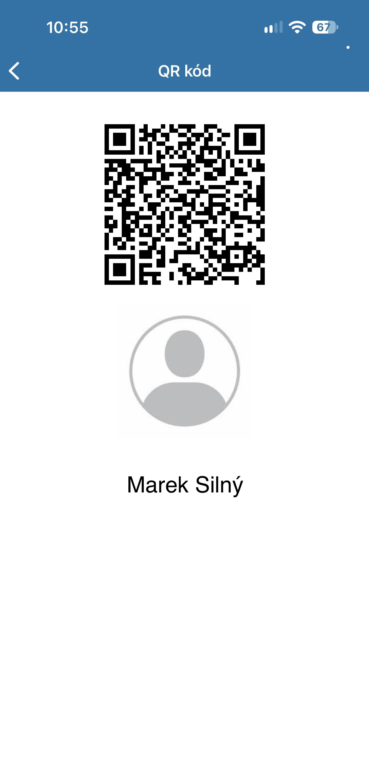 ACTIVE GYM app screen with the entry QR code